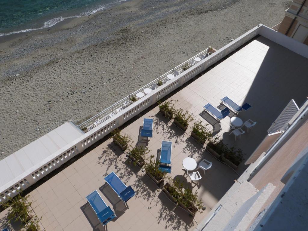 Hotel Savoy Varraze Exterior foto